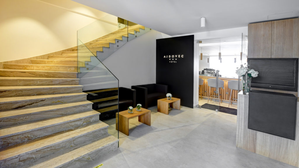 hotel-ajdovec